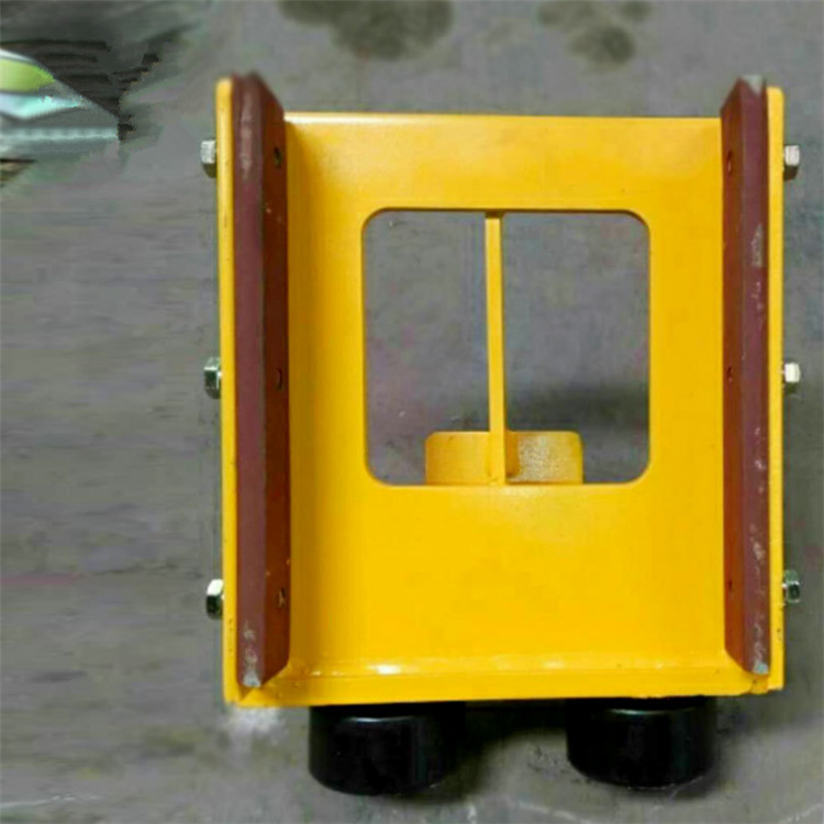 啃轨脱轨得力助手起重机防啃轨防脱轨器轨道式机车防吃轮装置