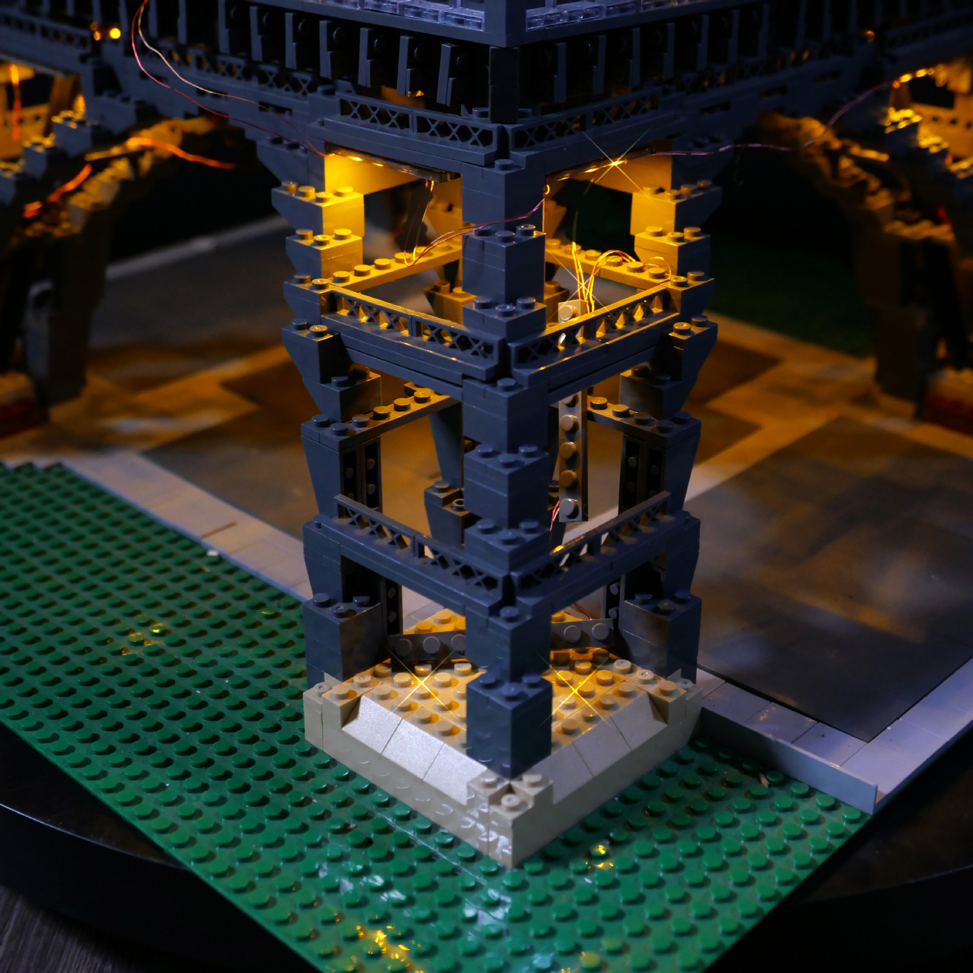 积木灯饰 兼容乐高10181巴黎铁塔艾尔菲塔天moc灯光配件led发光