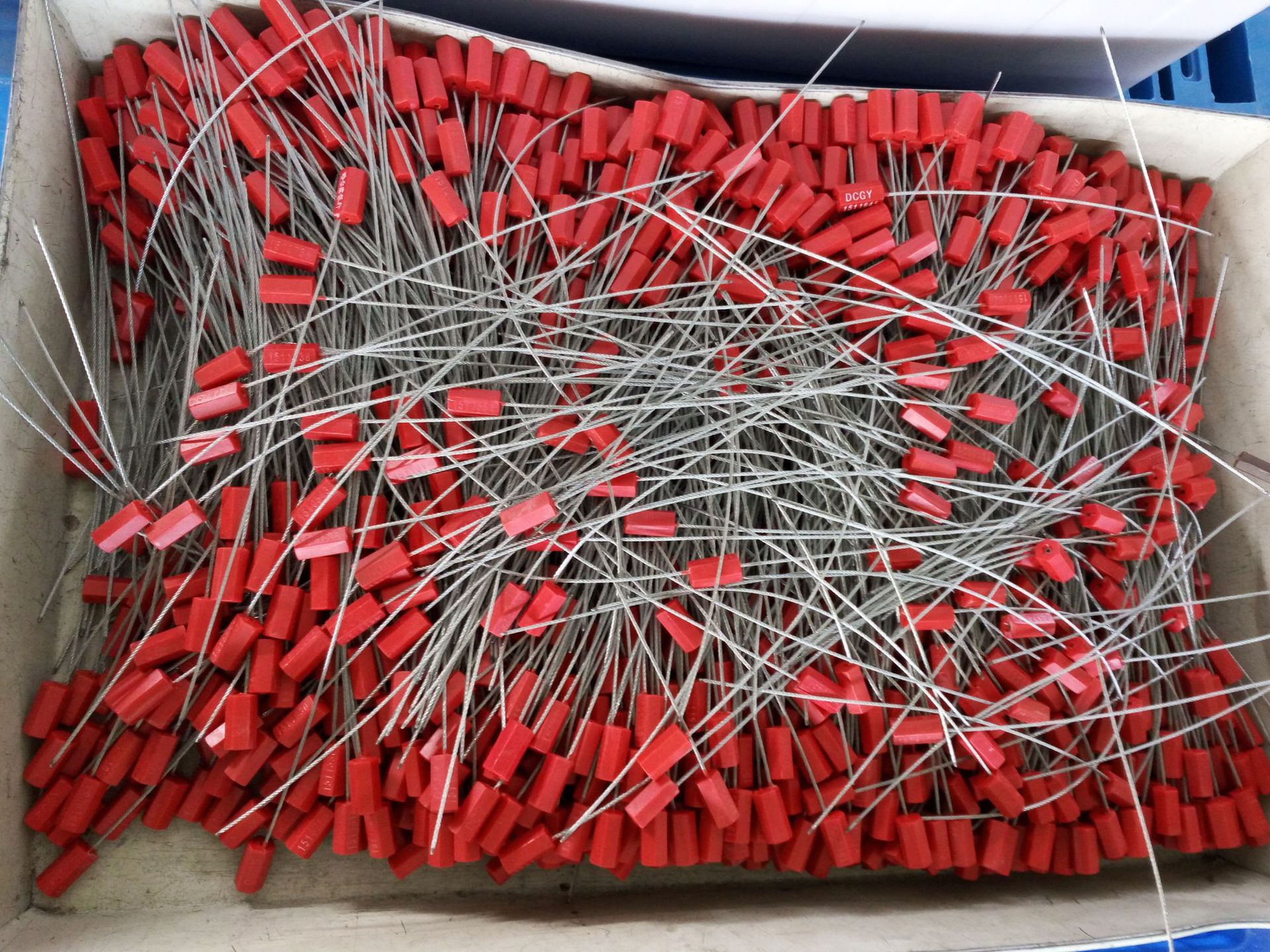 厂家直销各种防伪铅封,耳朵封,插件封,电表铅封型号齐全价格低