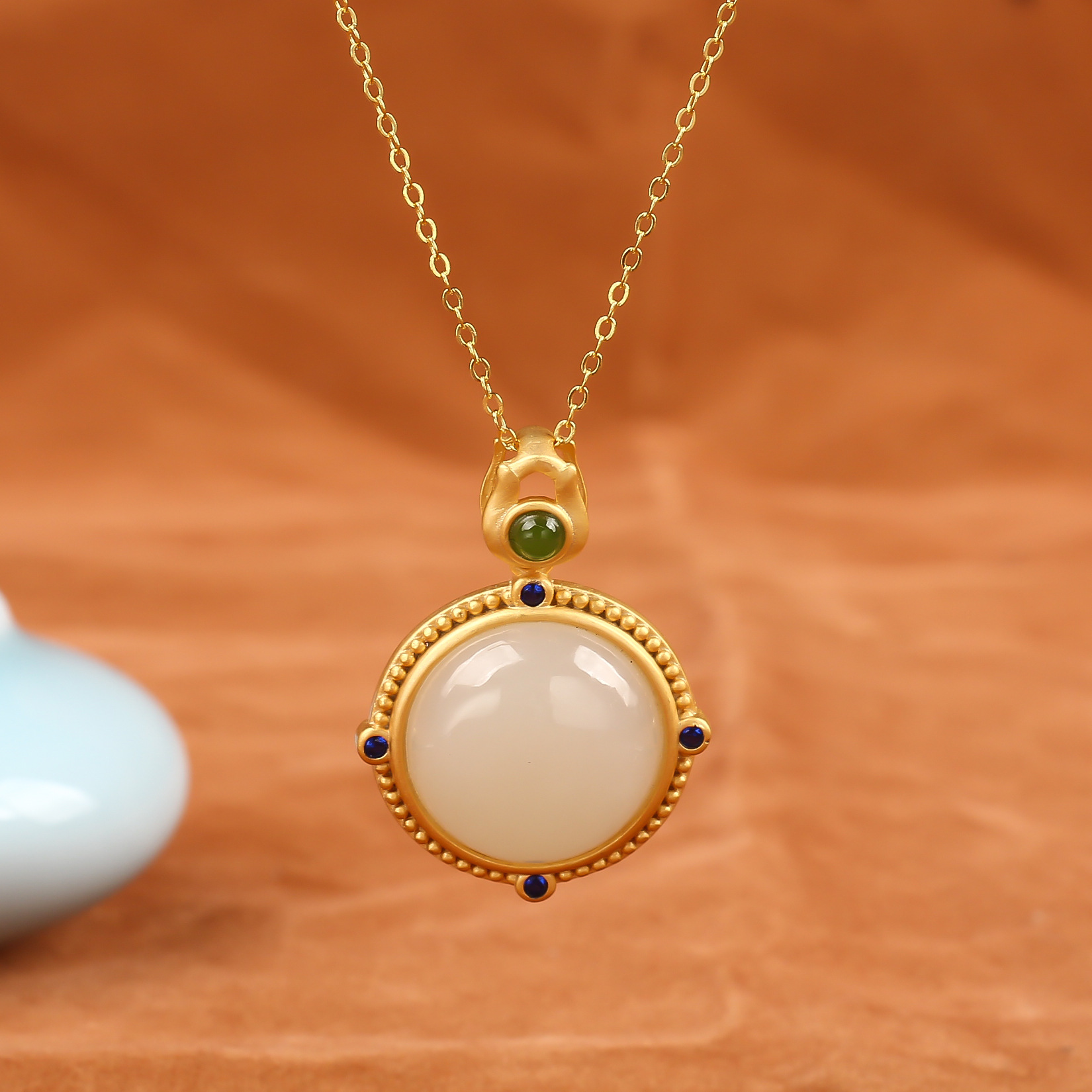 925纯银古法银镶嵌和田吊坠白玉蛋形圆形吊坠简约女士锁骨链项链