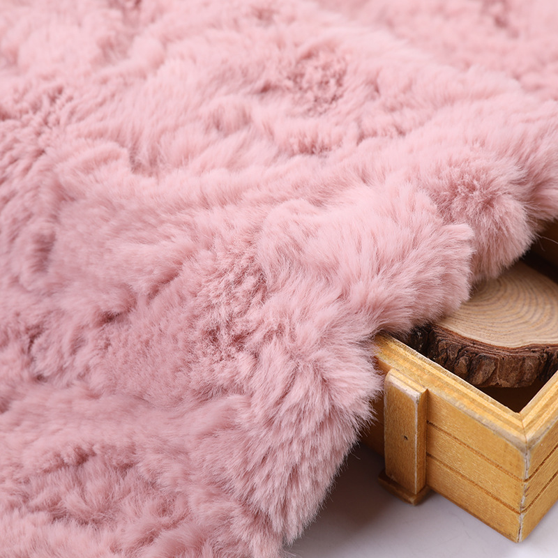 兔毛刷花全涤染色绒布 春冬服装粉色针织布料毛绒面料 现货供应