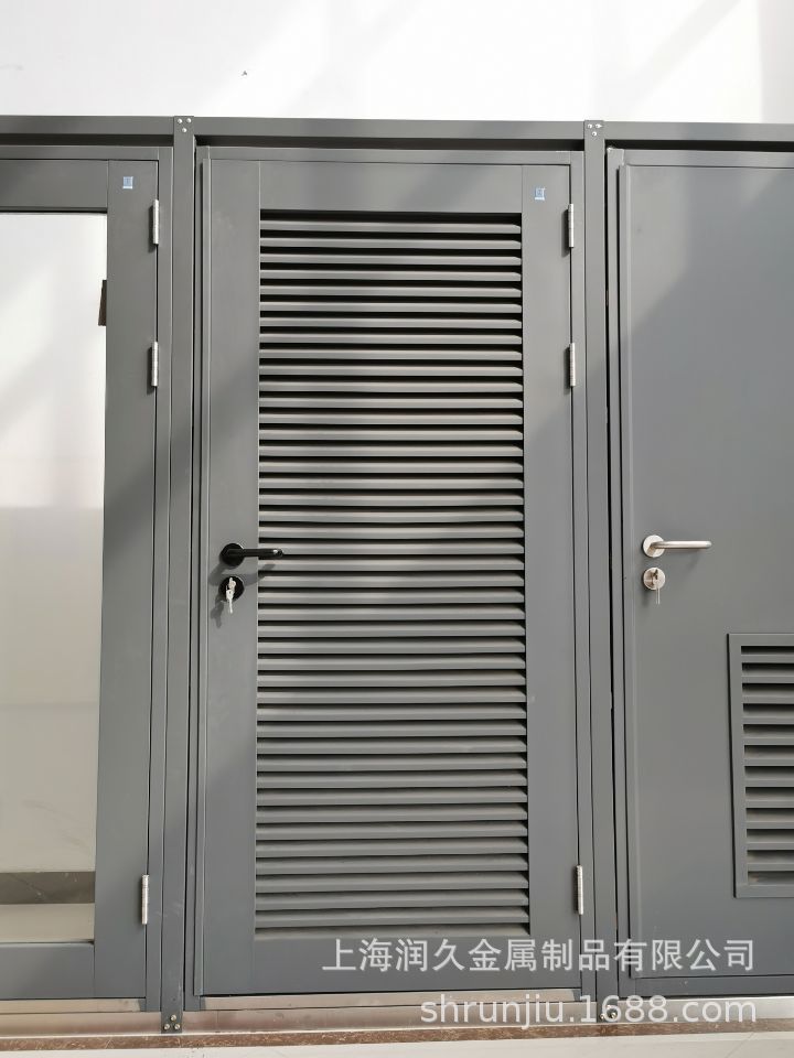 供应钢质百叶门