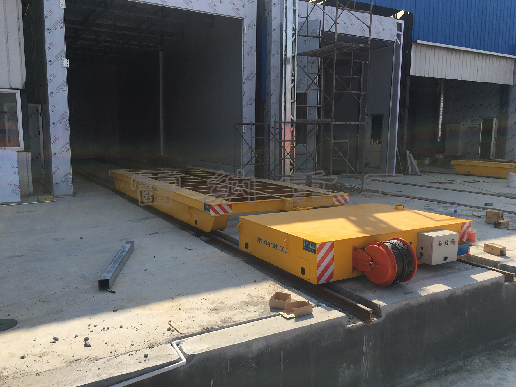 工业重型轨道搬运车 车间过跨周转遥控轨道摆渡车牵引台车
