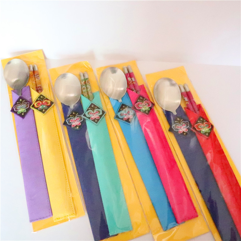 韩国民俗特色银色不锈钢质布艺刺绣韩式勺筷套装朝鲜族工艺品餐具