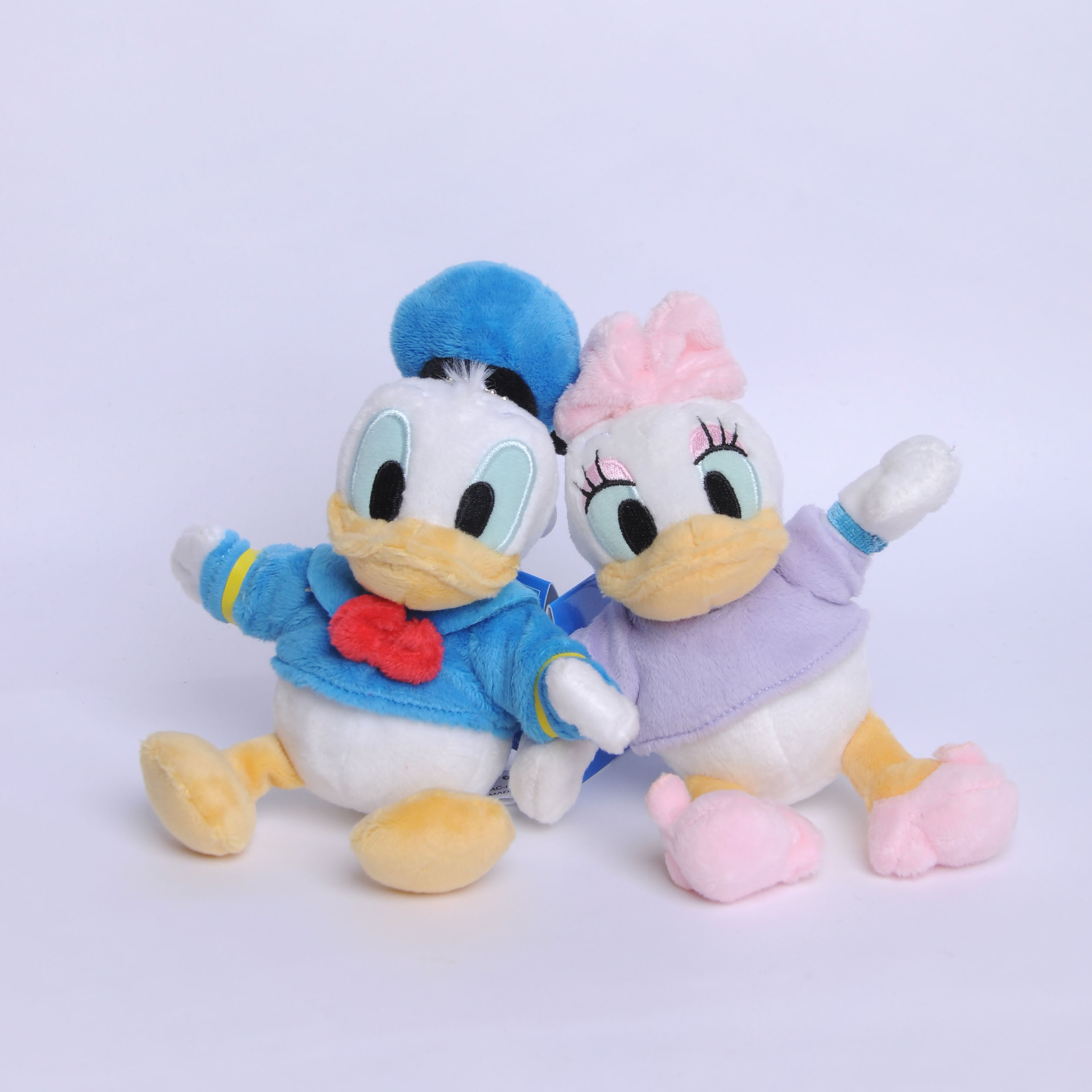 日系卡通情侣唐老鸭黛西胸针毛绒公仔小挂件  背包挂件