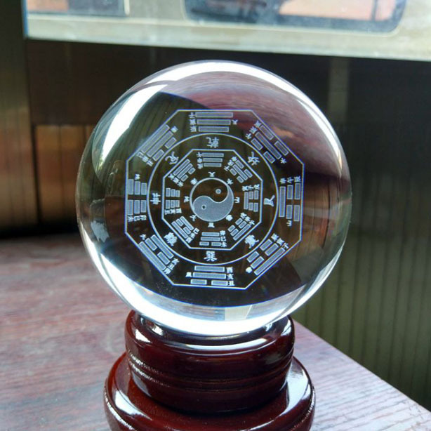 玉厂家批发太极八卦水晶球摆件内雕风居水球卧室客厅办公桌