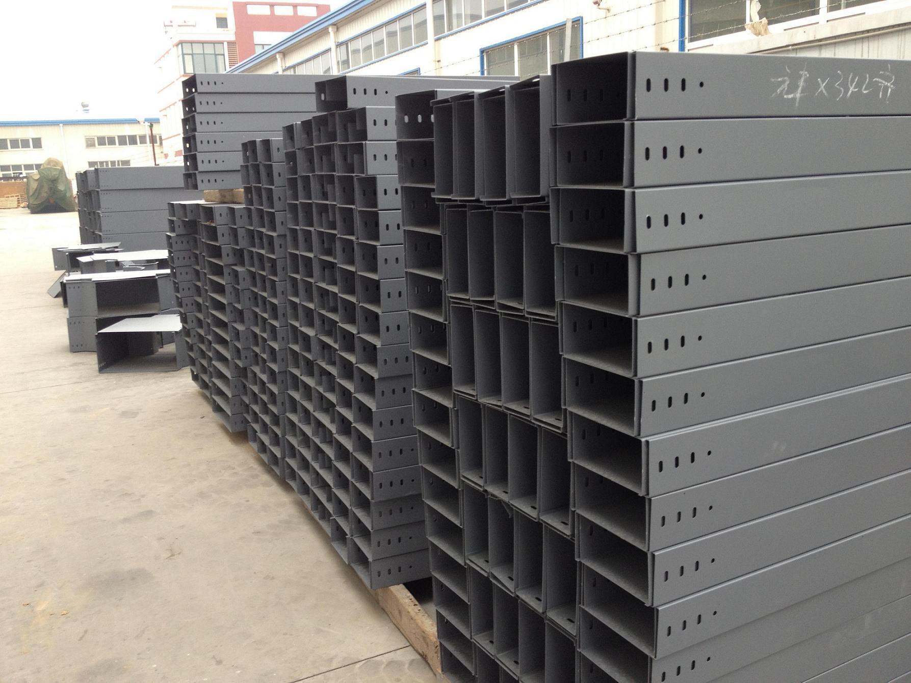 公路聚氨酯电缆桥架管箱配线槽 玻璃钢电缆桥架 玻璃钢槽式电缆槽