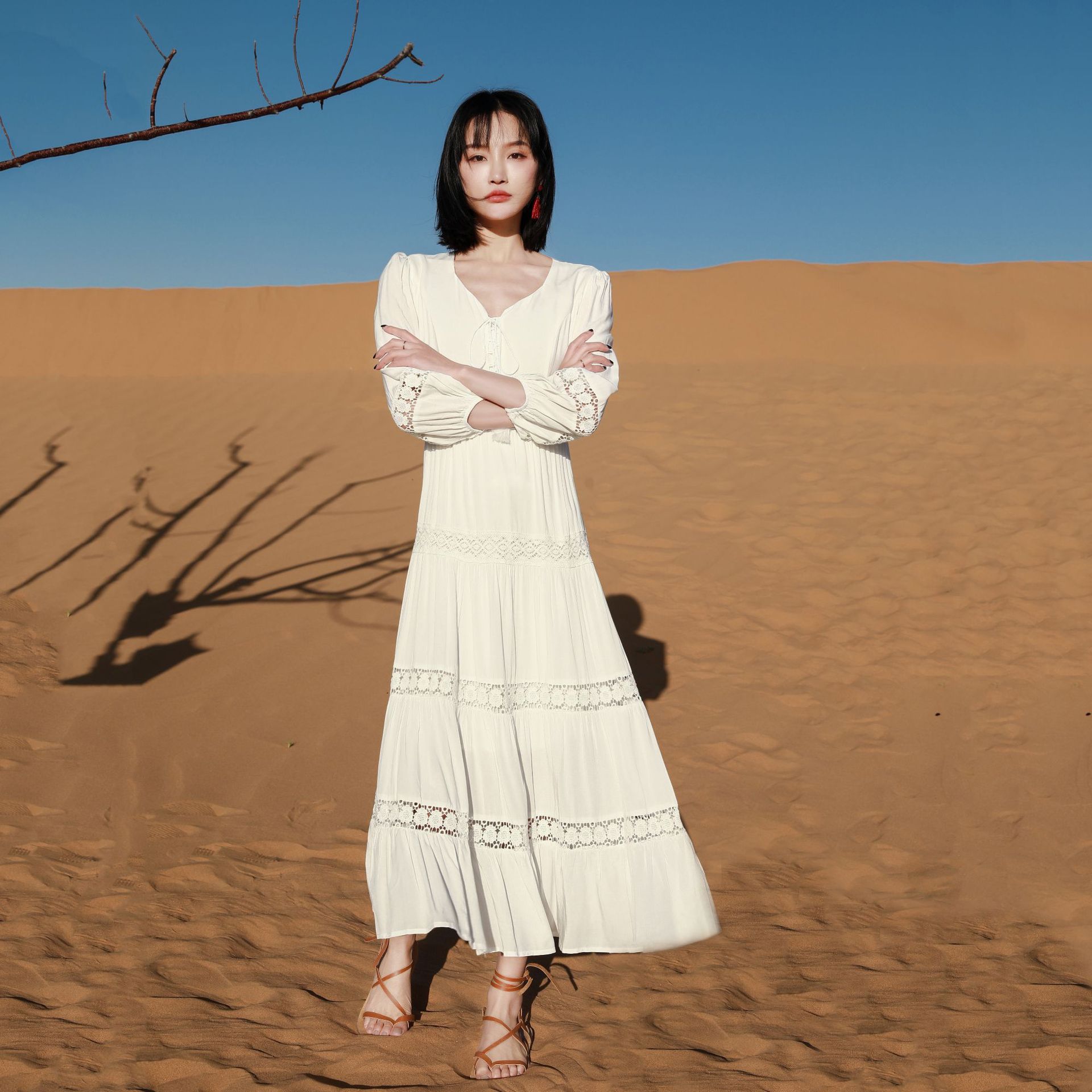 0万件仙女复古v领连衣裙女装夏收腰显瘦法式桔梗裙气质度假沙滩裙f550