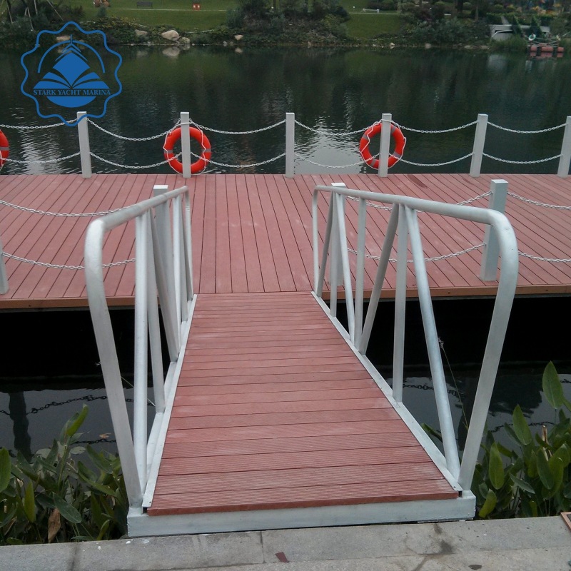 水上漂浮平台游艇码头塑料浮箱水上平台游泳池栈道浮桥厂家x