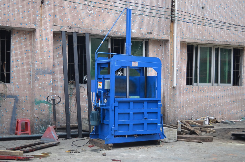 【箱宝】半自动打包机 纸箱机械 废纸打捆机