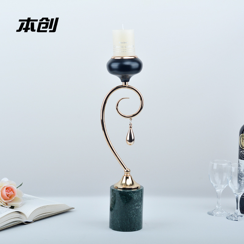 Creative Candle Holder Candlelight Dinner European Metal Candlestick Romantic Home Nordic Light Luxury Candle Holder Christmas Ornament