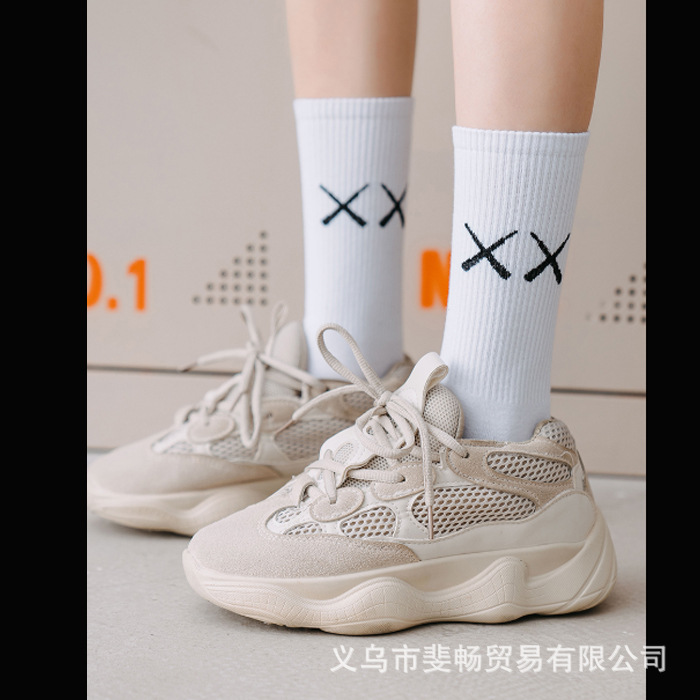 Socks Men Fashion Brands European and American Street Boom Mid-Calf Length Solid Color Long Socks Female Autumn and Winter Cotton Socks Hip Hop Sports Basketball Socks