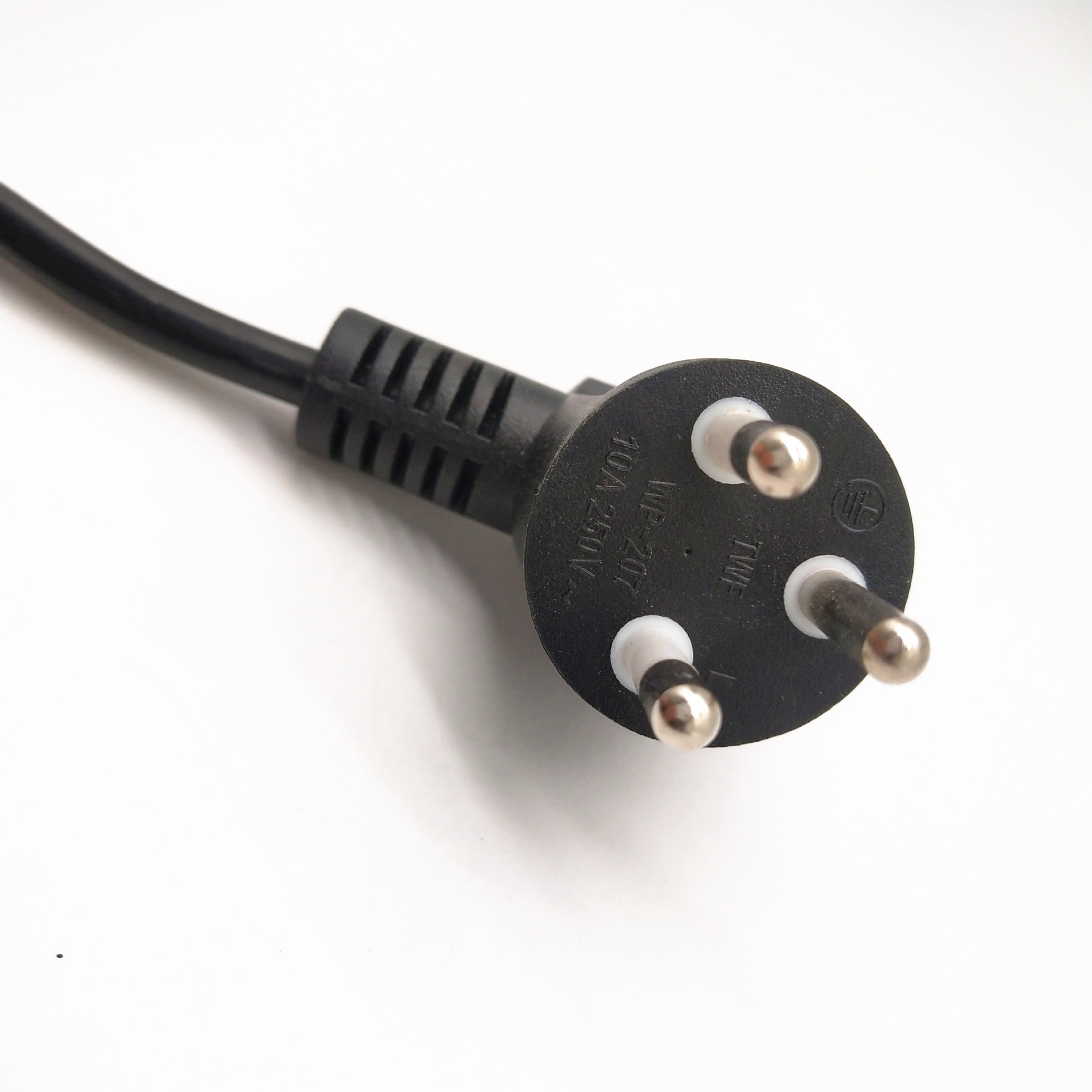 供应泰国三芯插头电源线 泰式三脚插头黑色圆线0.