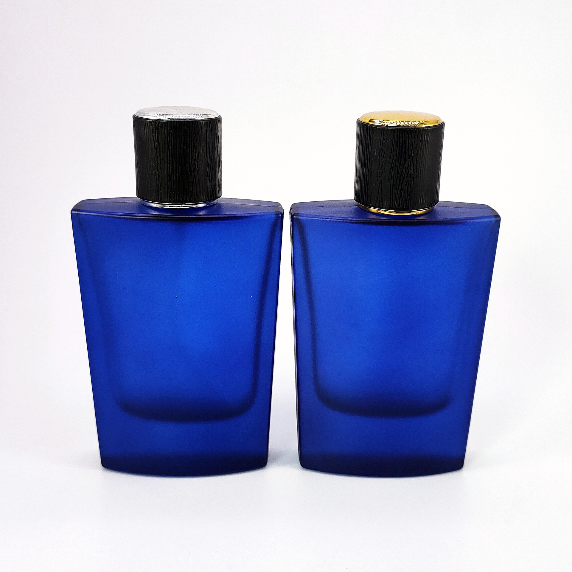 香水瓶现货 50ml磨砂蓝色卡口厚底喷雾玻璃香水瓶 宽肩香水瓶