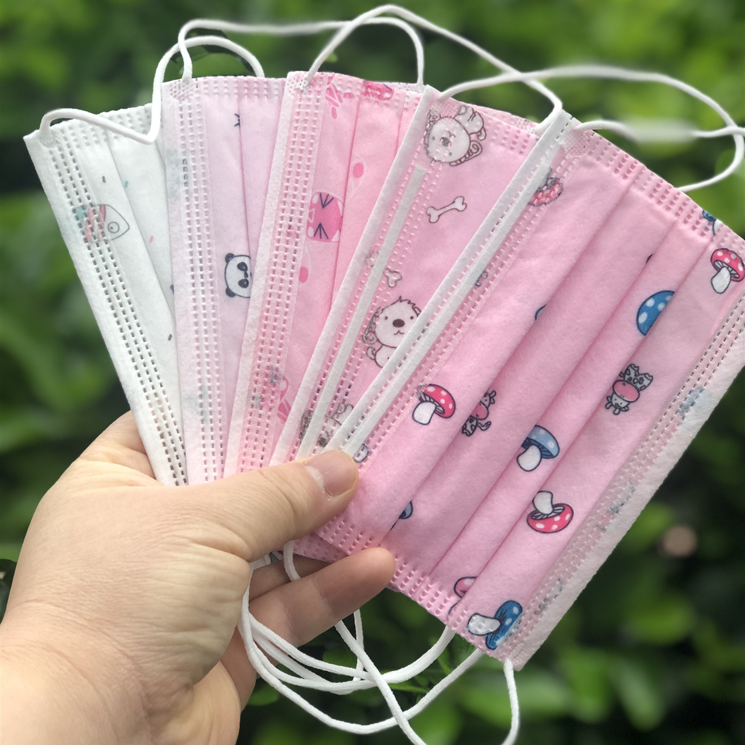 3层加厚儿童一次性口罩含熔喷布儿童卡通口罩印花口罩防学生口罩