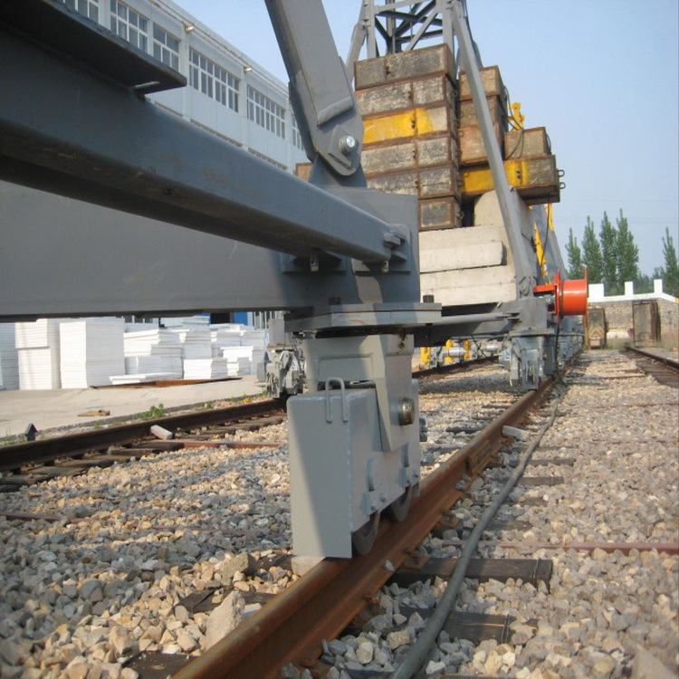 供应轨道式塔式起重机塔吊qtz40a行走式塔机