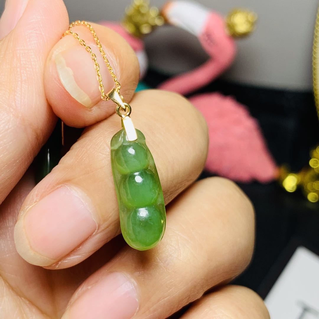 彩宝首饰 天然碧玉猫眼四季豆吊坠 18k金扣 饰品碧玉