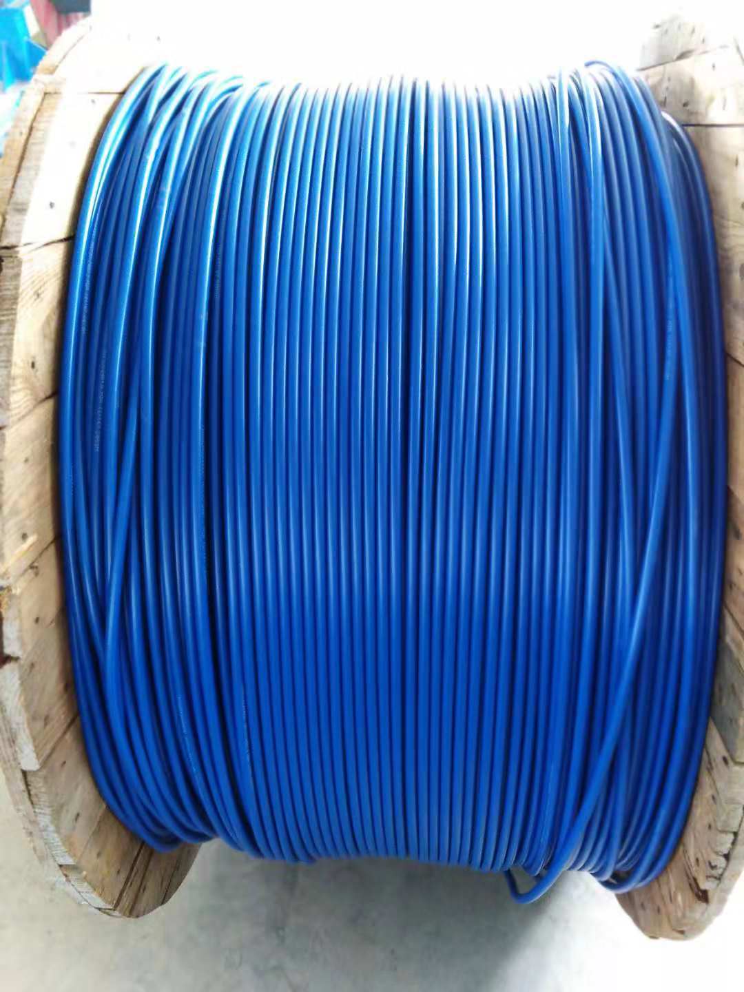 汉维矿用阻燃通信光缆4芯6芯8芯12芯铠装防单模爆光缆mgtsv-12b1