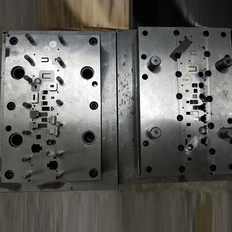 东莞凤岗厂家精密五金弹片冲压模具