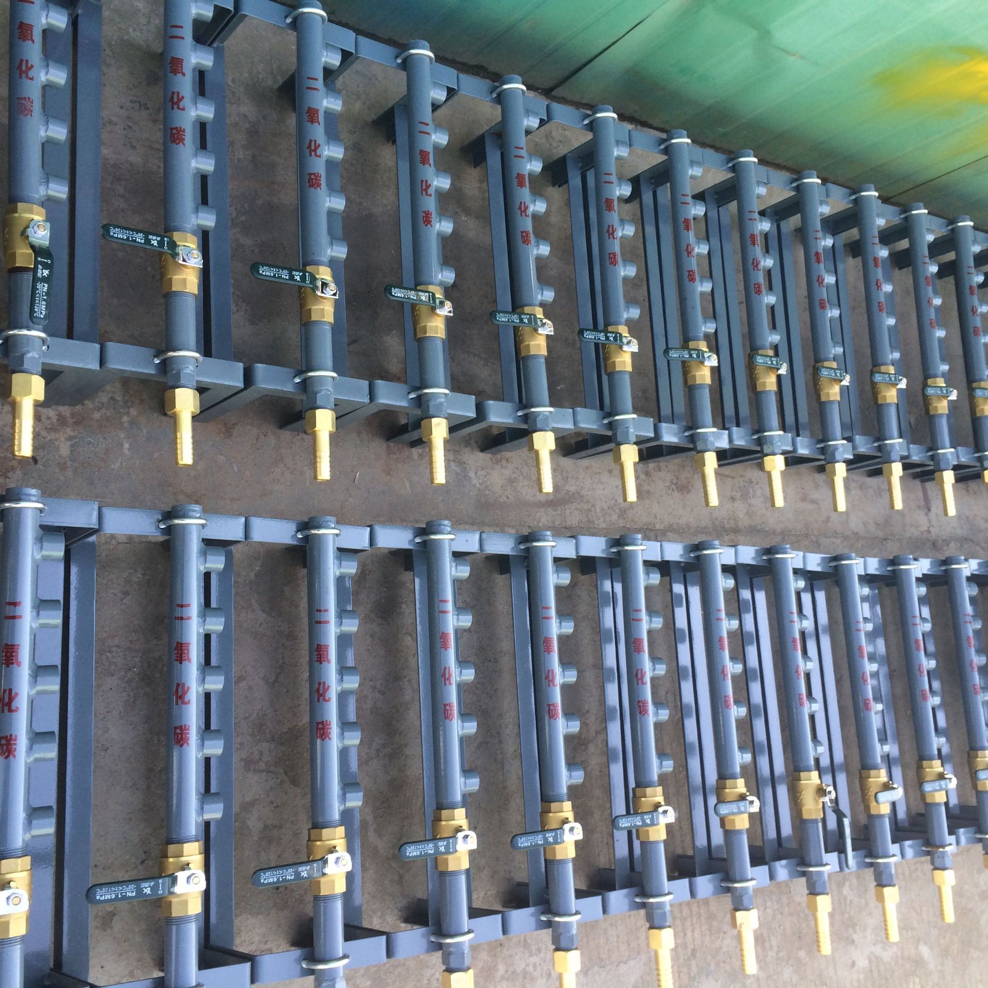 厂家供应可按需订制各种二氧化碳集气包分气包质量保障便捷安装