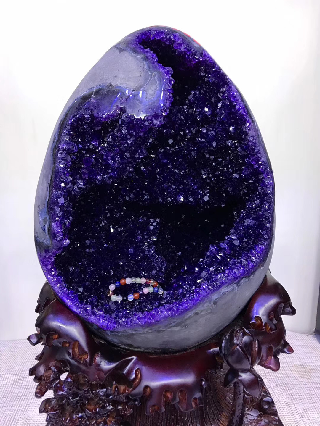 天然紫晶洞紫水晶风水摆件紫晶洞恐龙蛋原皮原矿消磁办公家居摆件