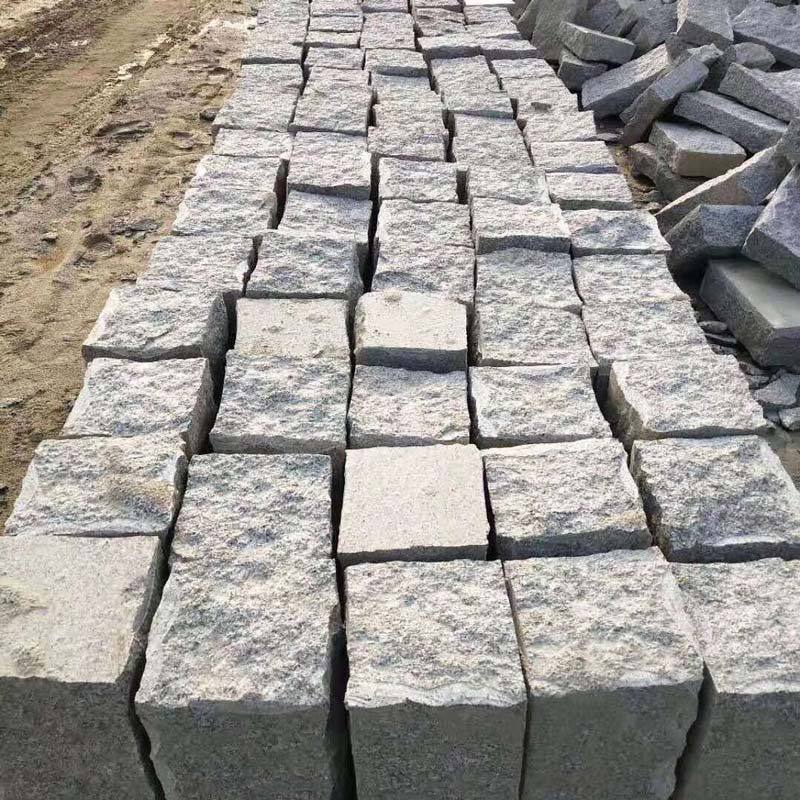 自然面花岗岩护坡石 防护石 三五块石弹石水库堤坝专用 异型石材