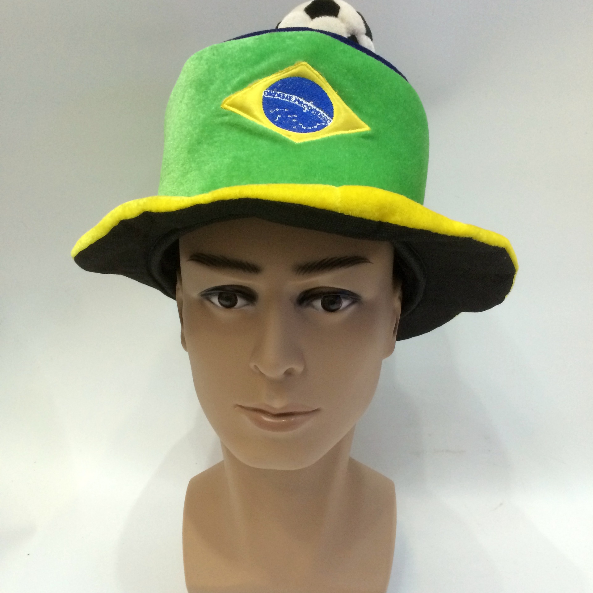 巴西世界杯足球赛事帽子三个小足球巴西国旗帽子定做各类足球帽子