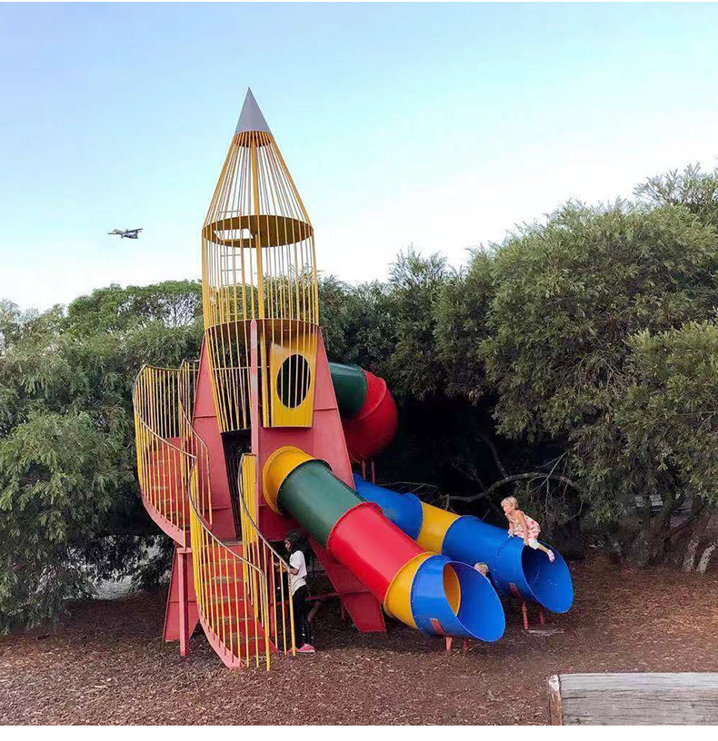 厂家定制户外造型不锈钢滑梯旋转平板滑滑梯组合滑梯儿童游乐设备