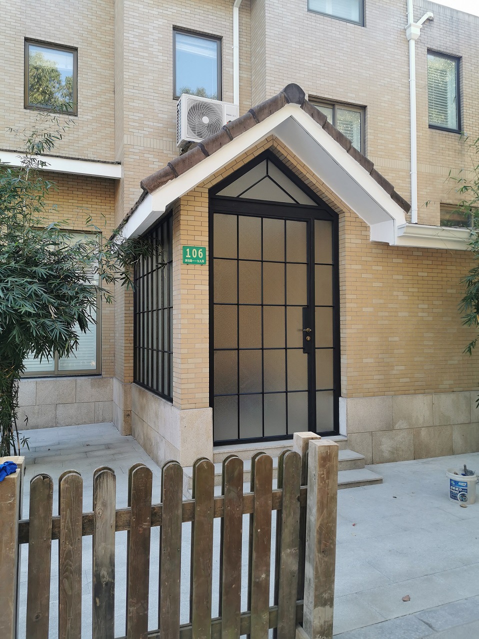 复古情怀老式钢门平开门格子老洋房复古风老上海风味美观大方