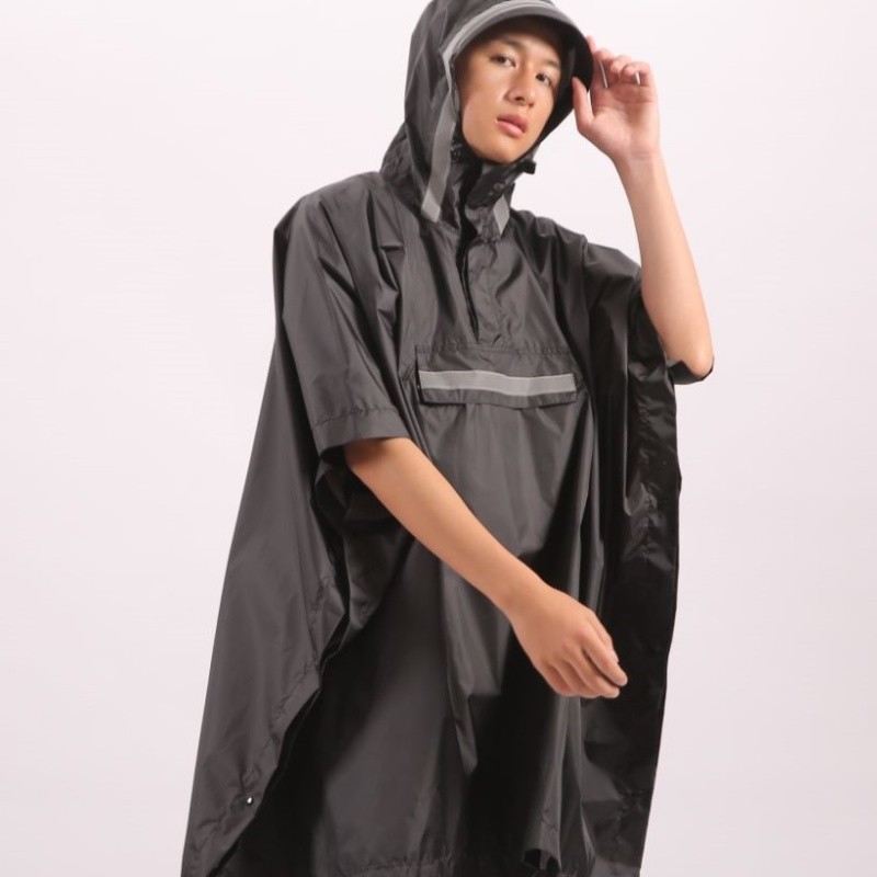 亚马逊热销成人雨衣防水透气运动用品斗篷式雨披涤纶防水防风加厚
