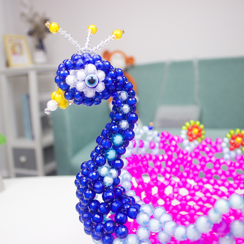 中式家居客厅摆件手工串珠成品孔雀果盘diy编织零食水果盘收纳盘