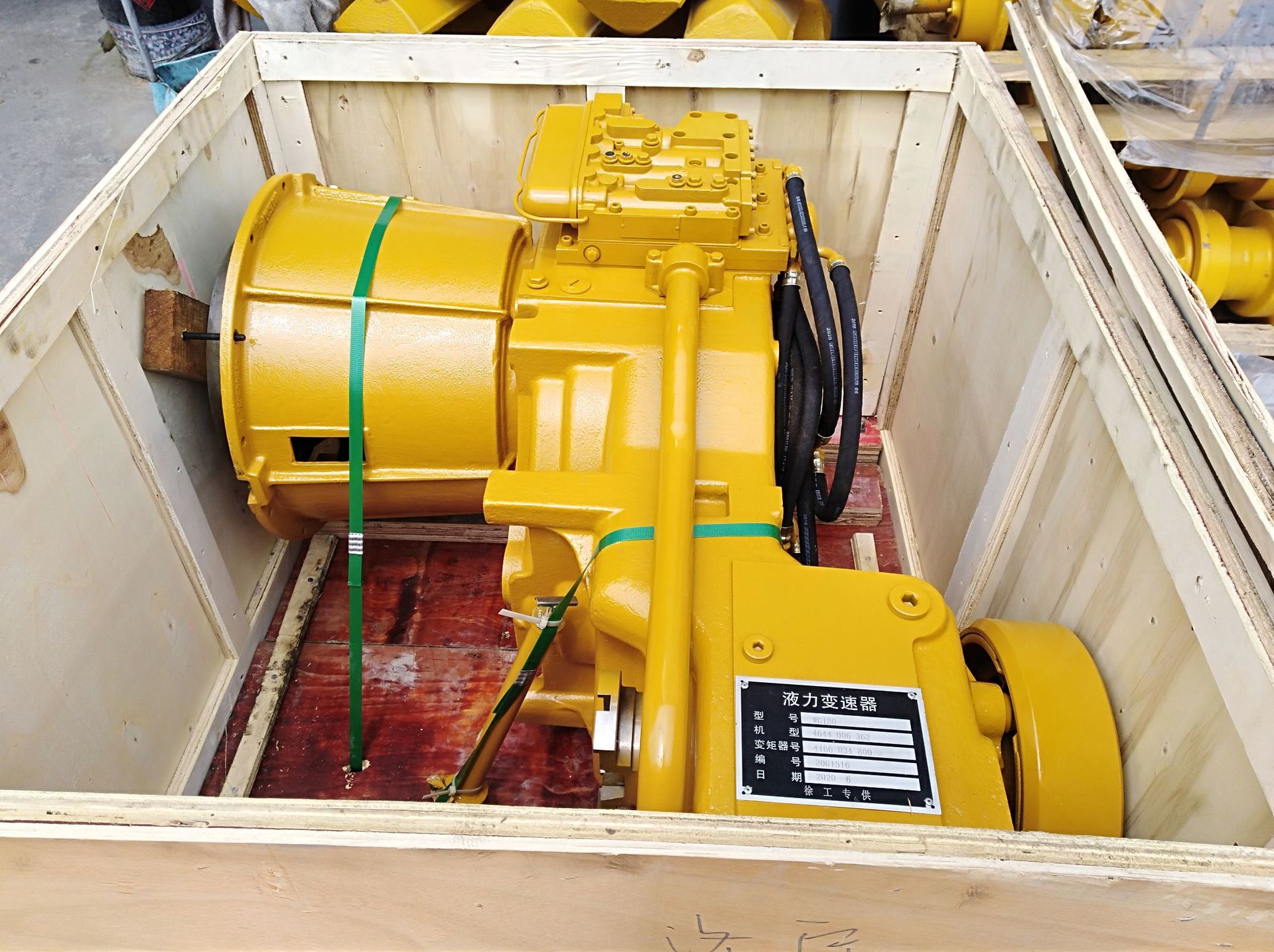 供应 山推平地机配件 gr215 wg180杭齿变速箱 4644006362