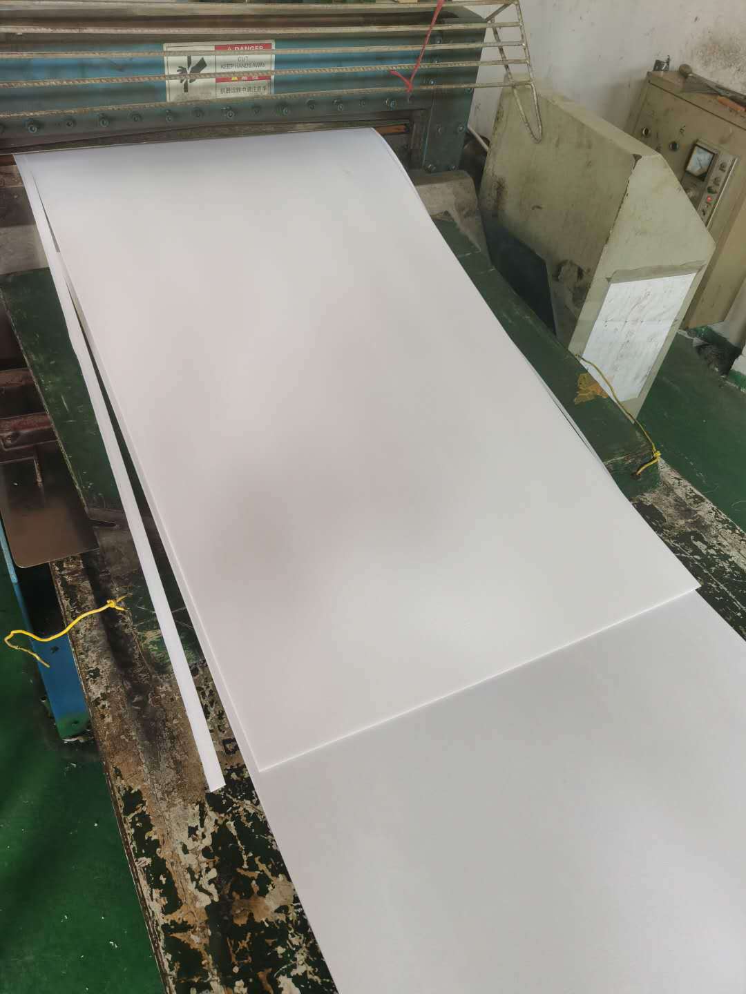 【pe塑料发泡板】hdpe发泡板帽板箱包衬板汽车服饰垫片帽舌帽沿用