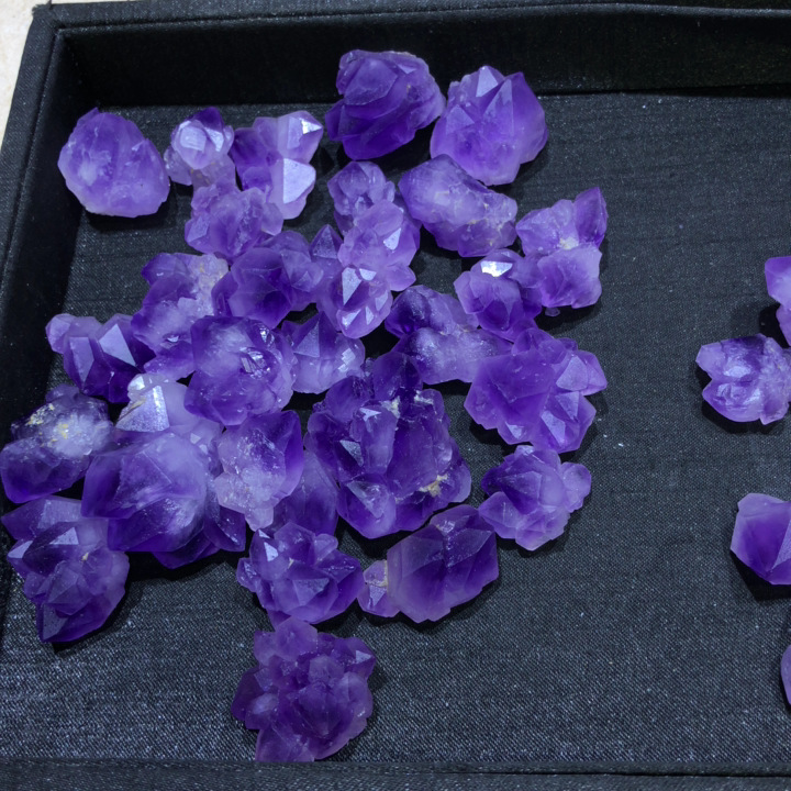 紫水晶晶花紫水晶花簇紫晶石