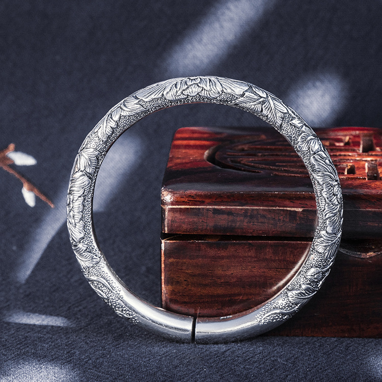 大理银匠手工制作 丽江雪花银手镯 s999足银复古牡丹光面手环