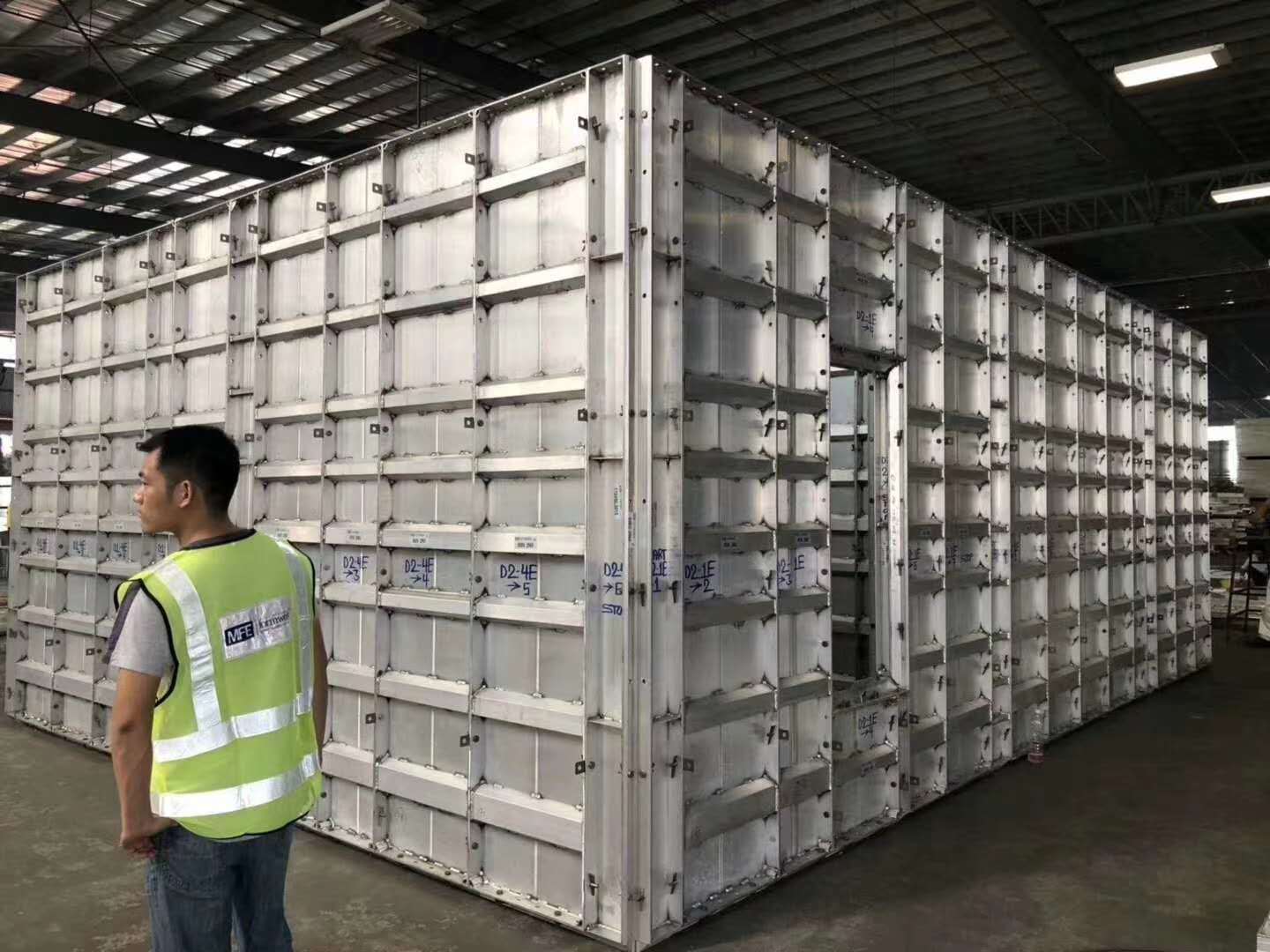 平面定型建筑钢模板 建筑模板建筑铁模板 定型钢模板