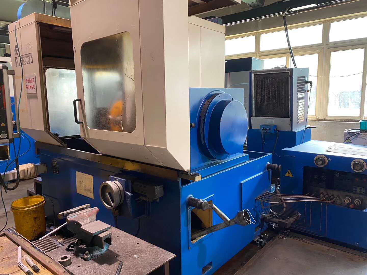 yk7236a数控磨齿机