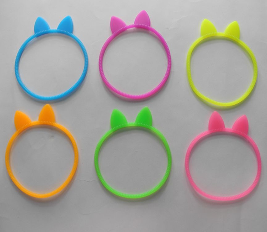 Manufacturer Hot Sale Silicone Korean Style Cat Ear Thread Bracelet Wrist Ring Luminous Color Hair Rope Strap Silicone Hair Ring