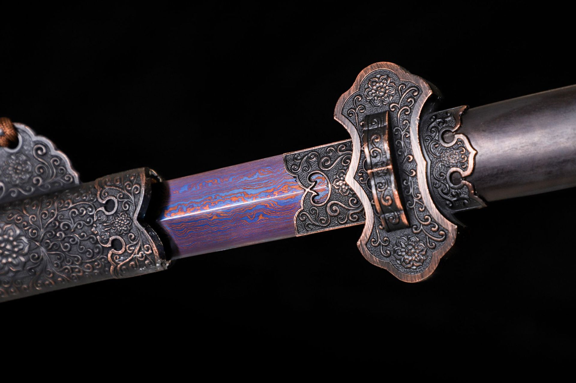 龙泉市刀剑花纹钢一体防身宝剑手工烤紫防身硬剑唐剑冷兵器未开刃