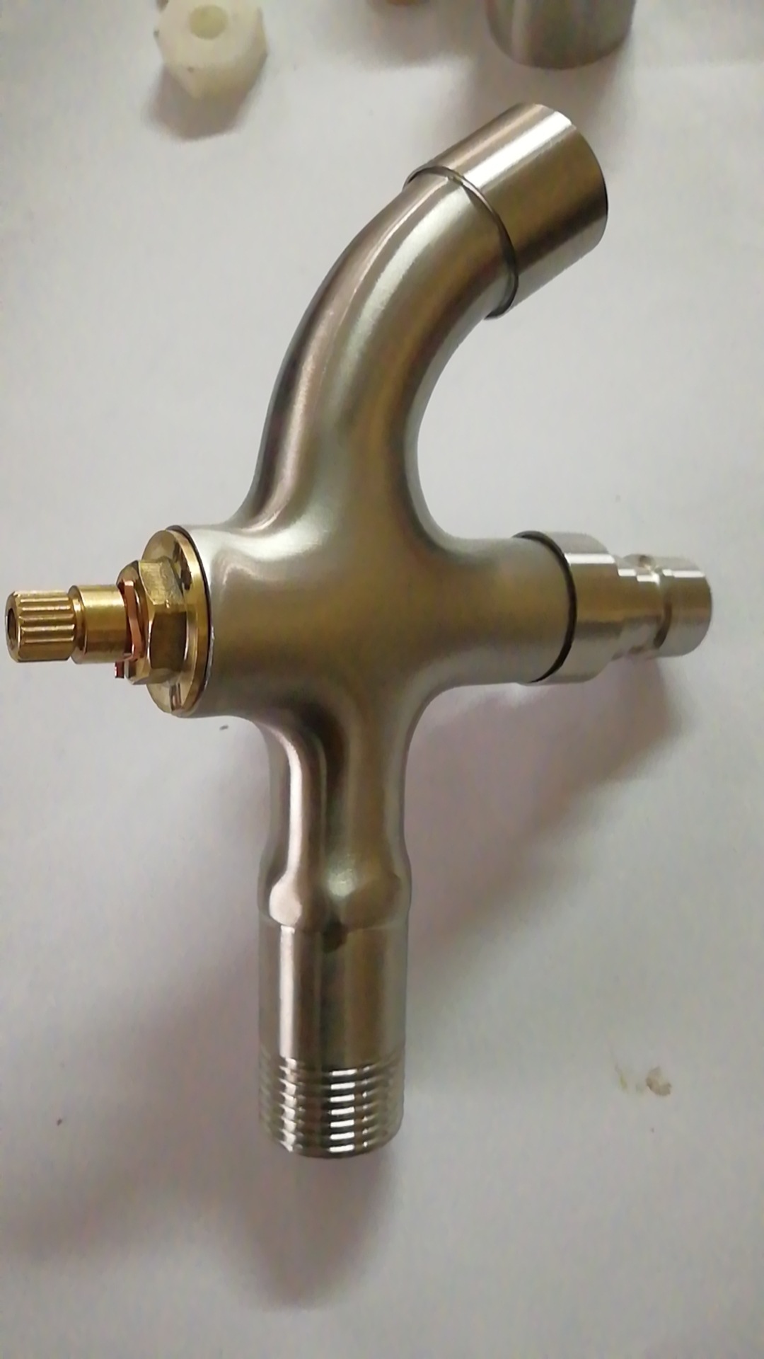 厂家直销304不锈钢双出水一进二出单冷加长快开多功能洗衣机水嘴