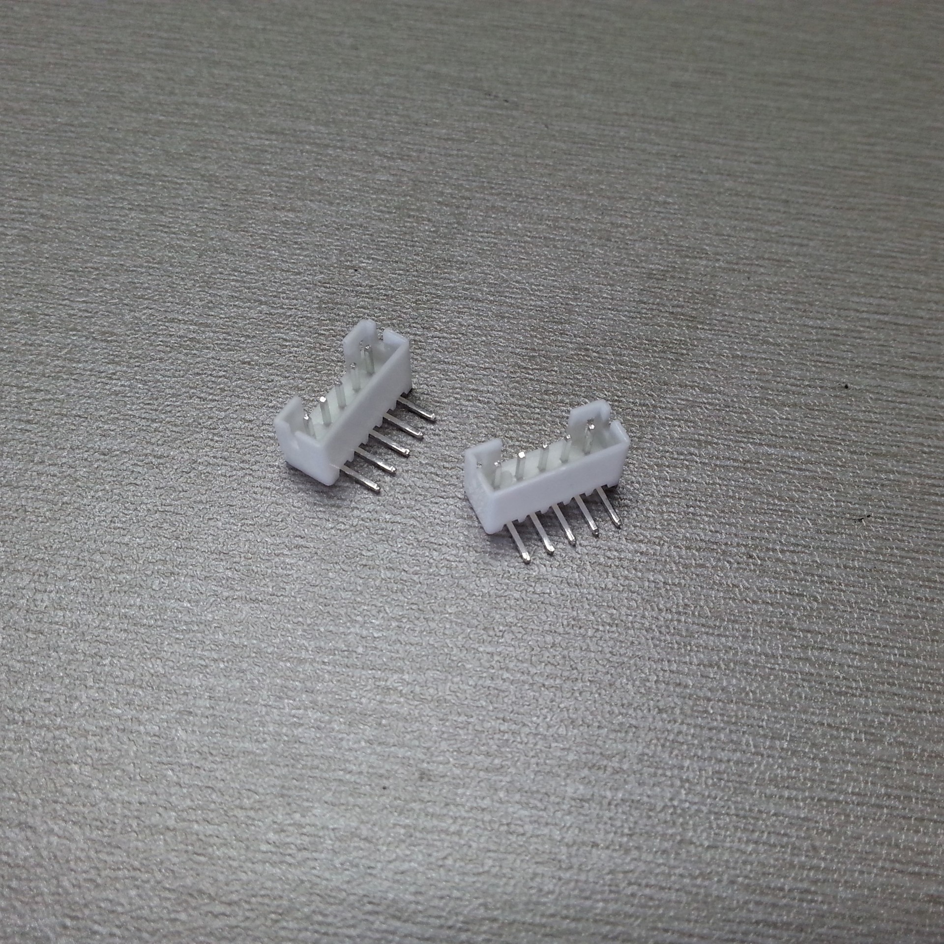 0mm 接线端子 ph5p弯脚式针座 白色ph5p弯脚式条形连接器