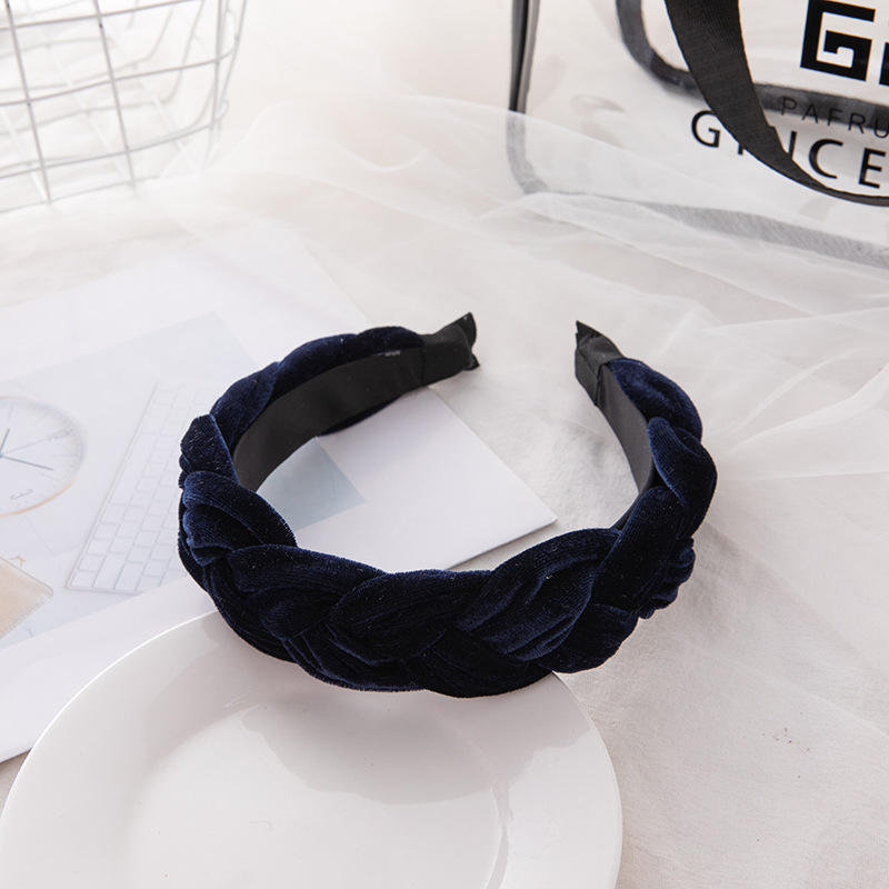 Europe and America Cross Border Ins Internet Celebrity Gold Velvet Twist Braid Headband Woven Simple Graceful Knotted Hair Hoop Hair Accessories Manufacturer