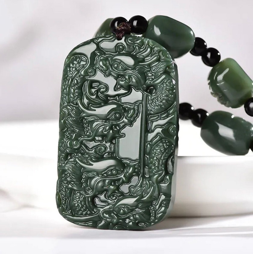 天然新疆和田玉玉青玉九龙护主玉吊坠双面精雕龙牌生肖龙挂件批发