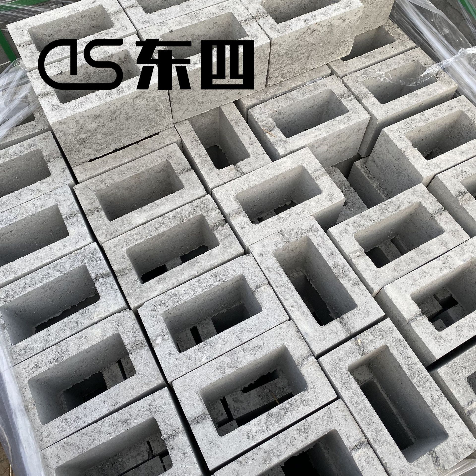 空心砖装饰砌块水泥多孔砖灰砂砖轻质隔墙隔断造景北京东四砖瓦