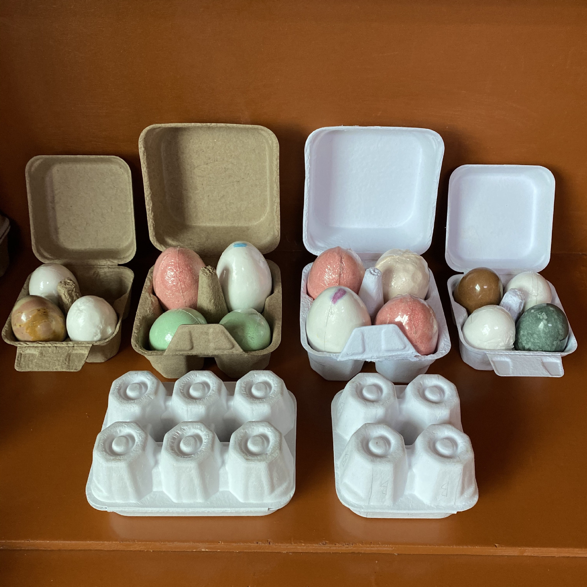 厂家专业制作纸浆鸡蛋托纸浆模塑包装制品环保无害干压模塑纸托盘