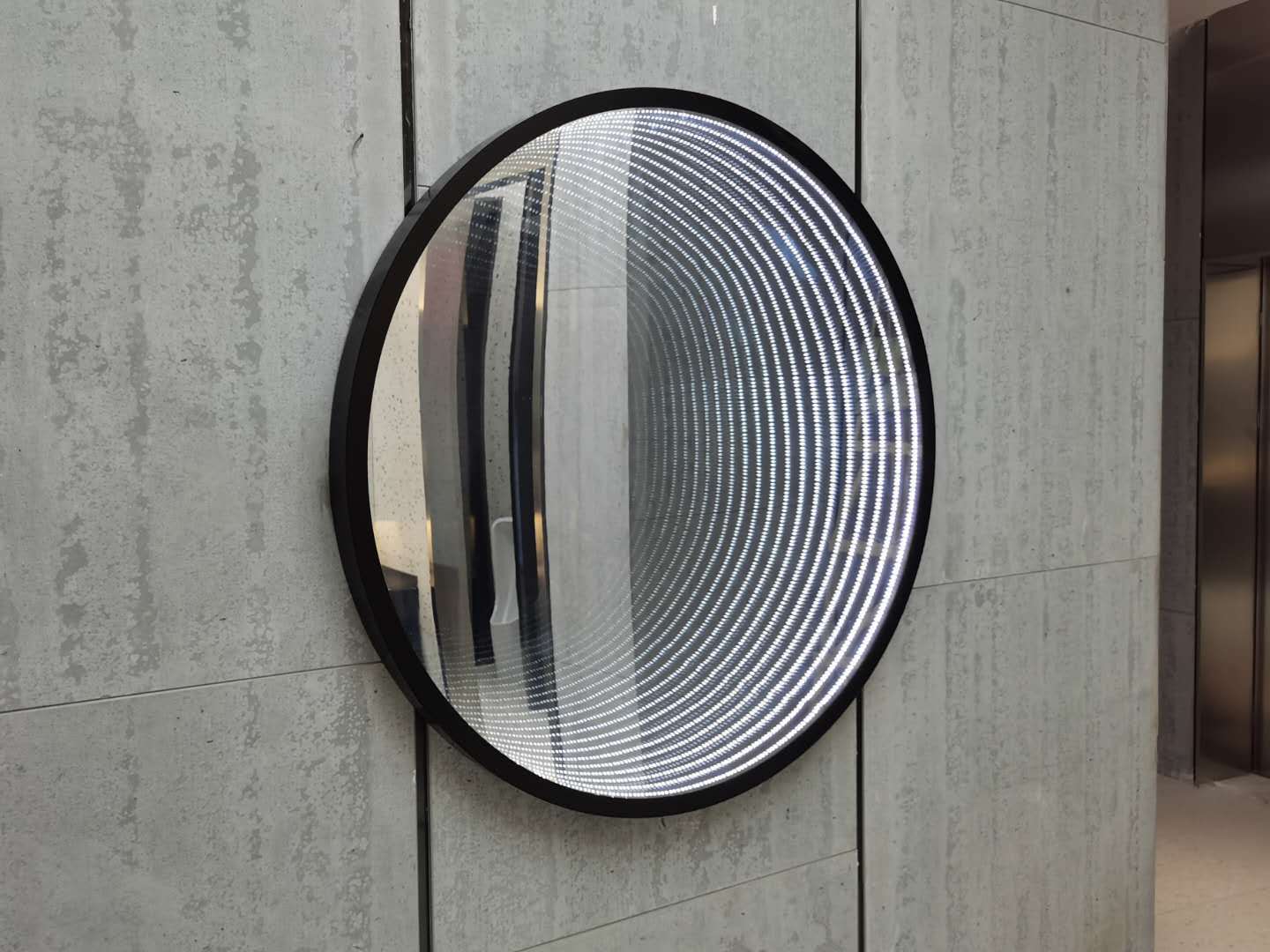 艺术装置无限延伸镜延伸镜深渊镜半透镜led无线延伸灯箱霓虹灯箱