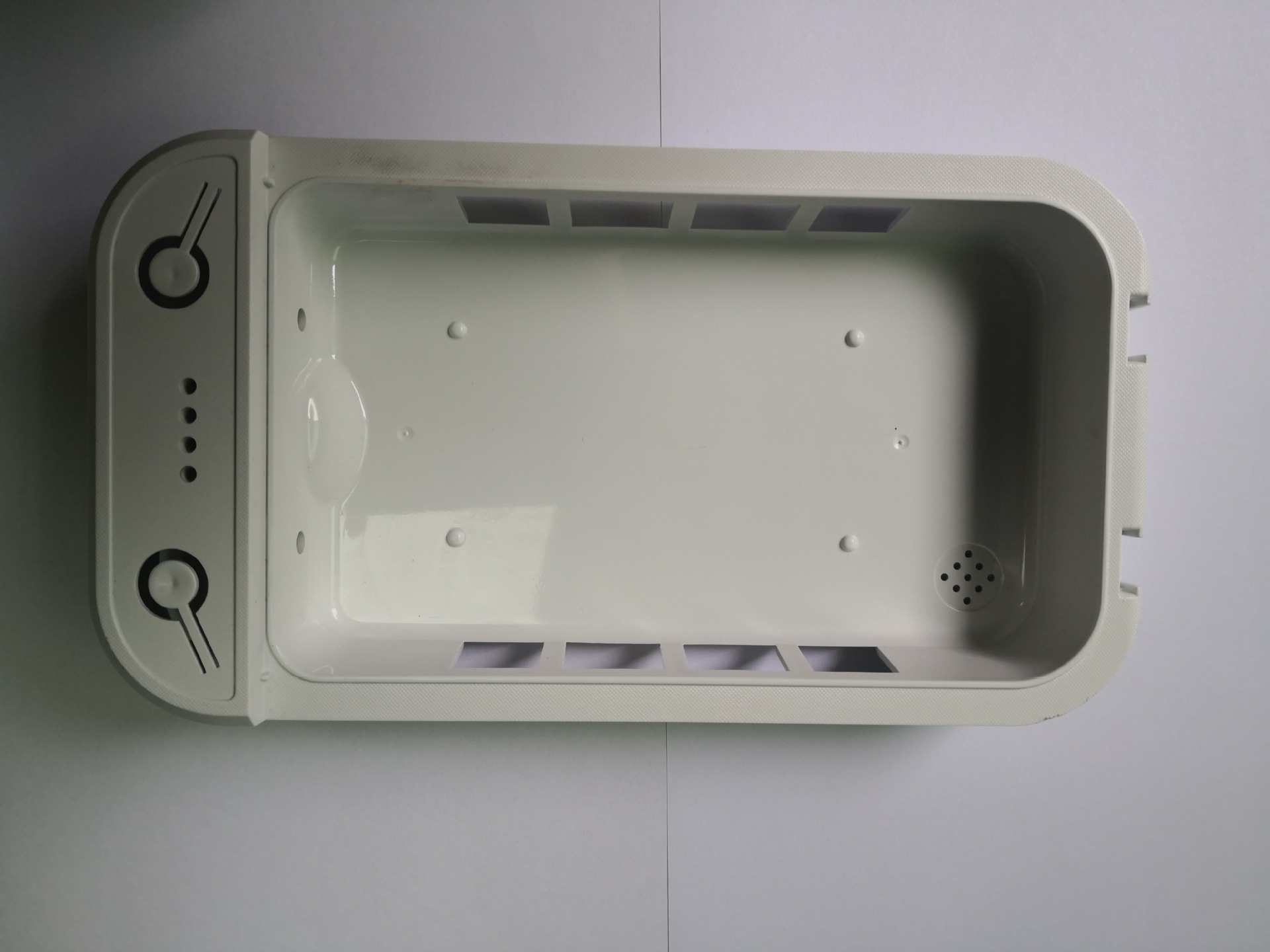 手机口罩消毒盒镀膜机私模定制塑胶加工紫外线消毒器模具开发工厂
