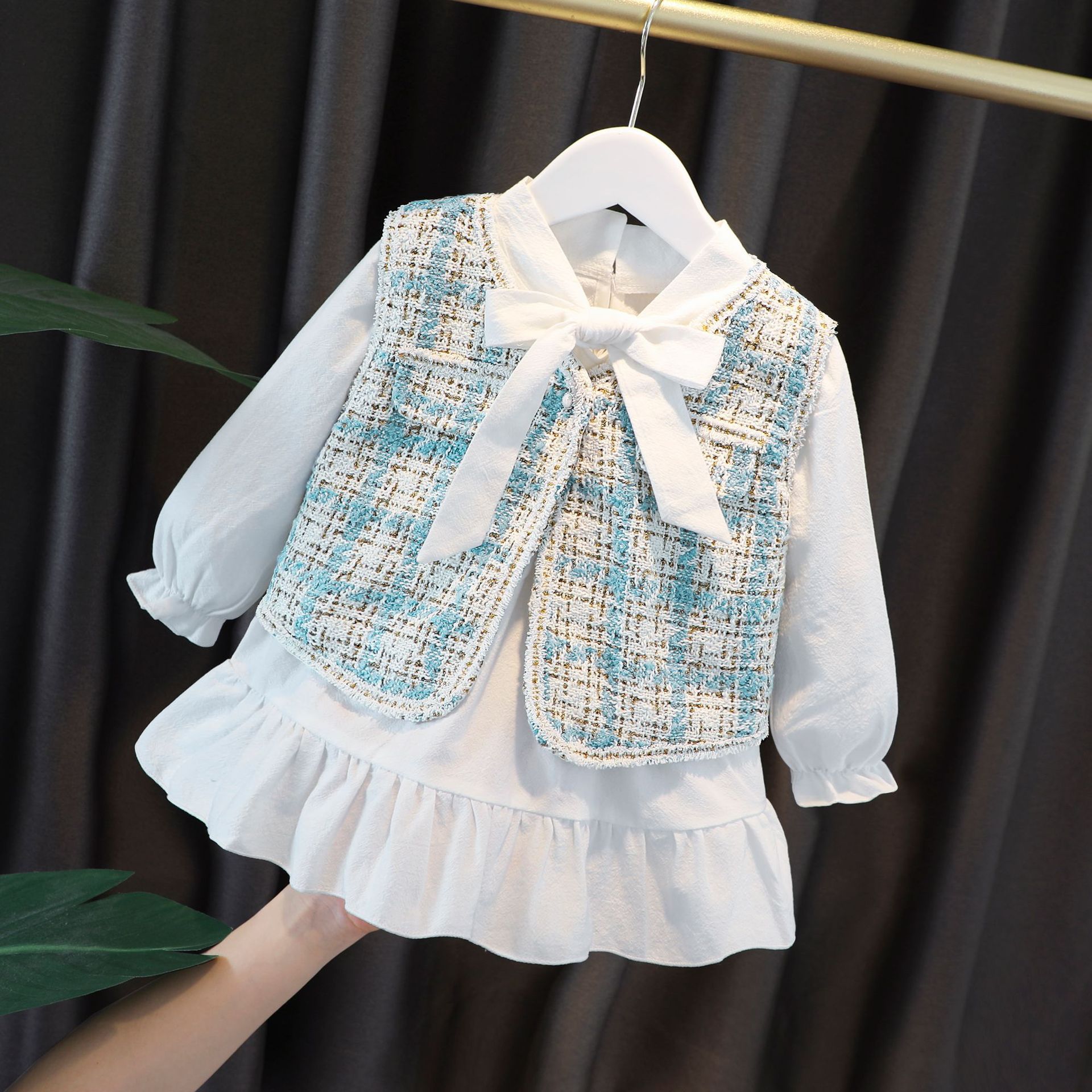 儿童小女孩时髦4公主裙子女童宝宝洋气0-1-2-3岁连衣裙春秋季代发