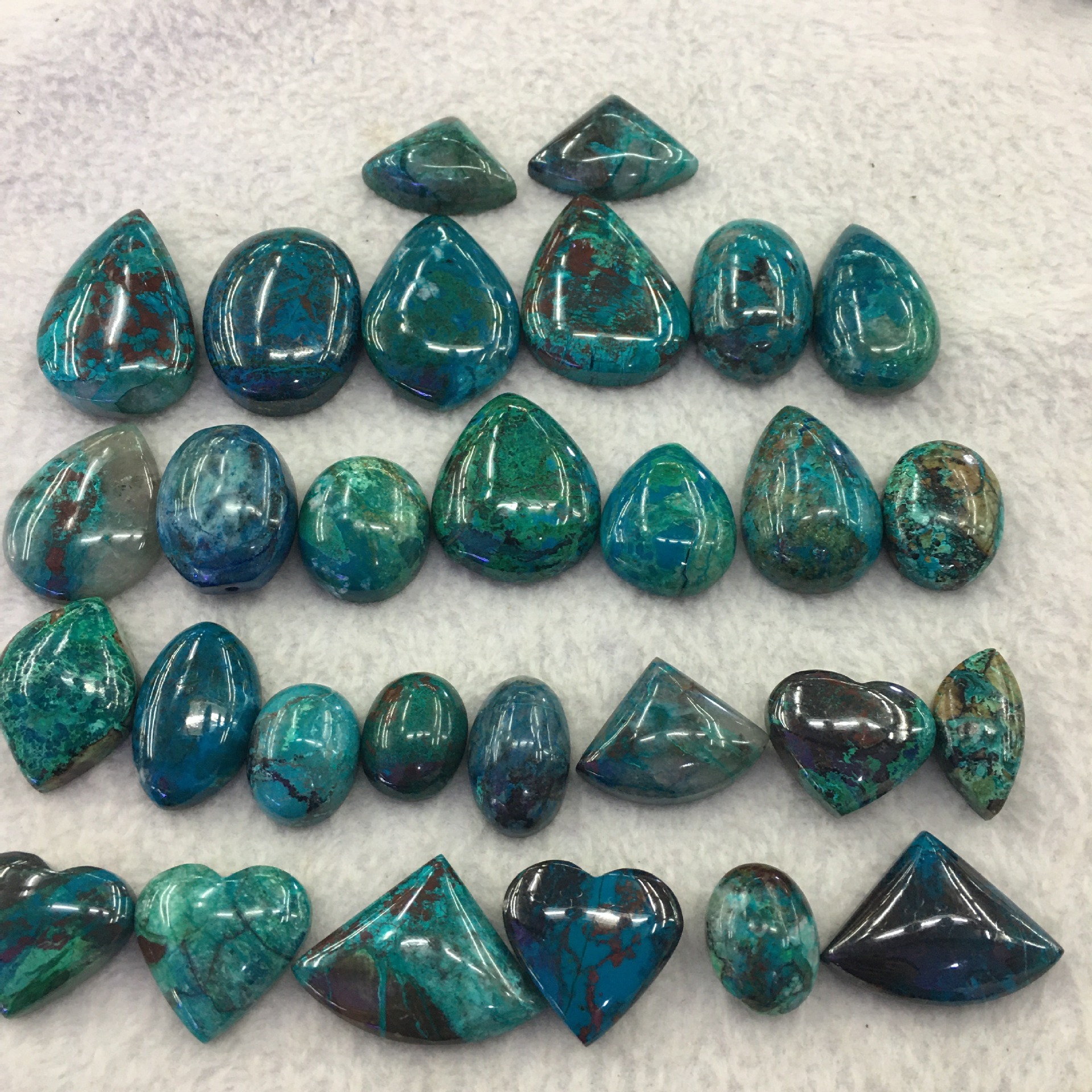 可塘厂家直销批发 天然凤凰石裸石吊坠 凤凰石椭圆形水滴爱心吊坠