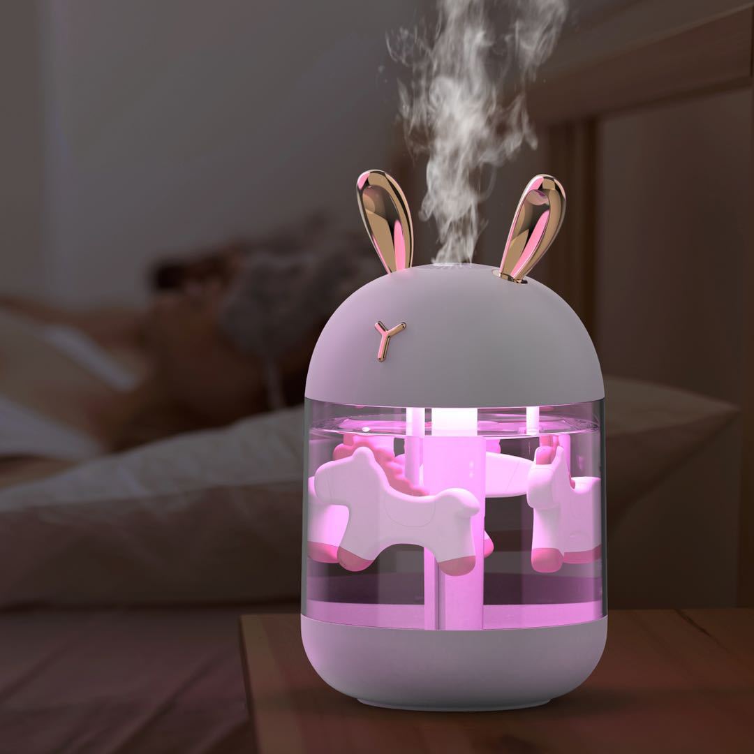 usb小型加湿器迷你可爱萌宠办公桌面静音家用大雾卡通迷你七彩灯